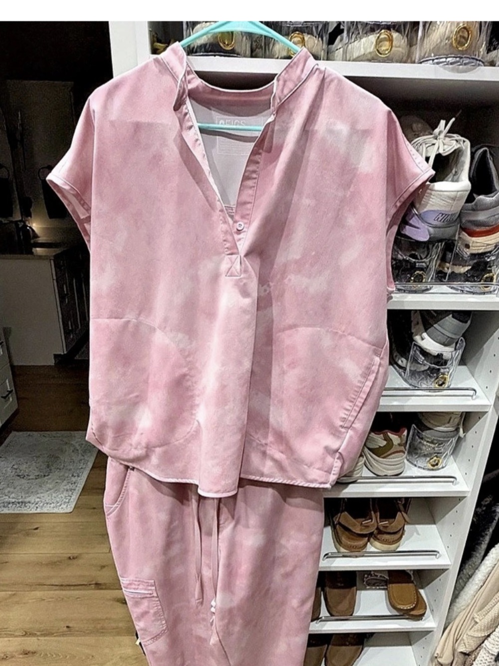 FIGS Women’s Limited Edition Marbled Rose Top